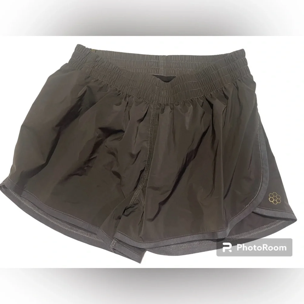 Women’s Honeycutt shorts gray with liner size AM